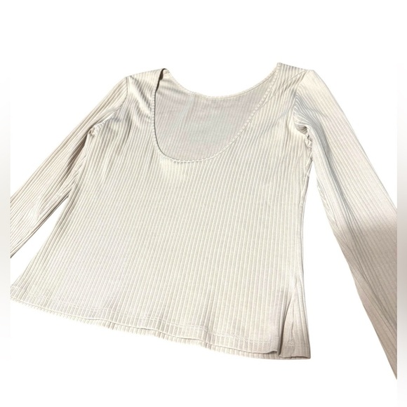 Monki Open Back Top Ribbed Beige Cream Long Sleeve Size Medium - Picture 7 of 9